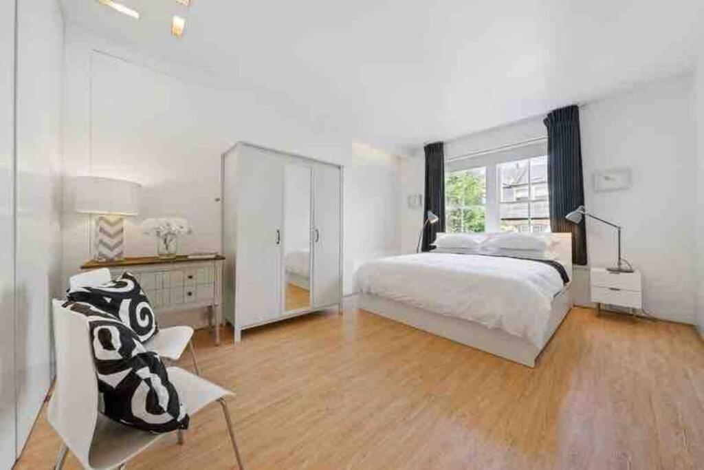 Luxury Apartment In Belsize Park London Exteriör bild