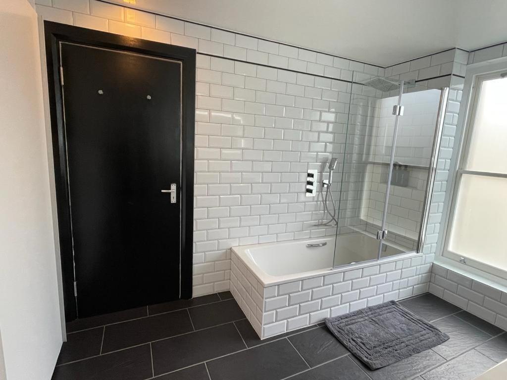 Luxury Apartment In Belsize Park London Exteriör bild